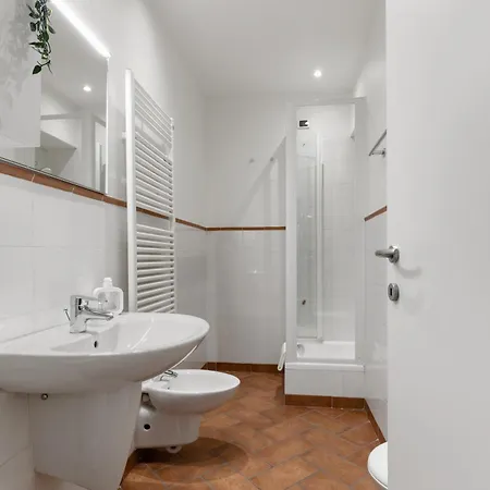 Queen 32 * 切尔诺比奥