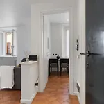 Queen 32 Apartment *